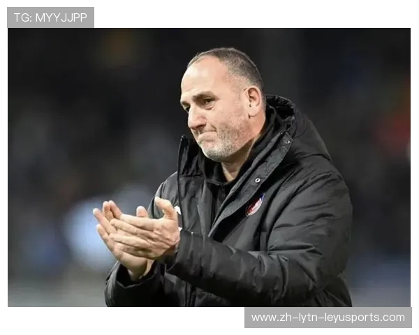 德甲各球队主帅简介及执教风格对比分析